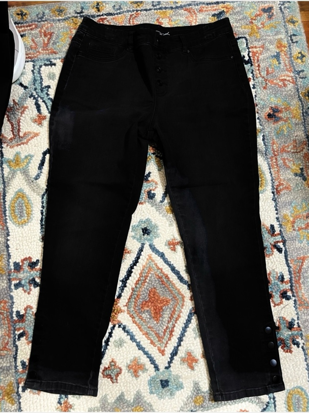 DG2 Sz MP 10p black jeans crops straight leg with outside seam vent - Picture 3 of 10